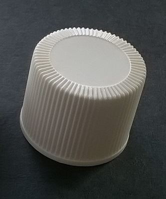 Screw cap PP, ø 24, white, childproof CRC, second version millerighe, with PE liner 1,5 mm